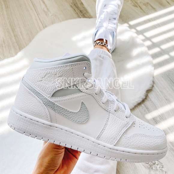 Nike custom air jordan 1 mid sneakers - Picture 2 of 5